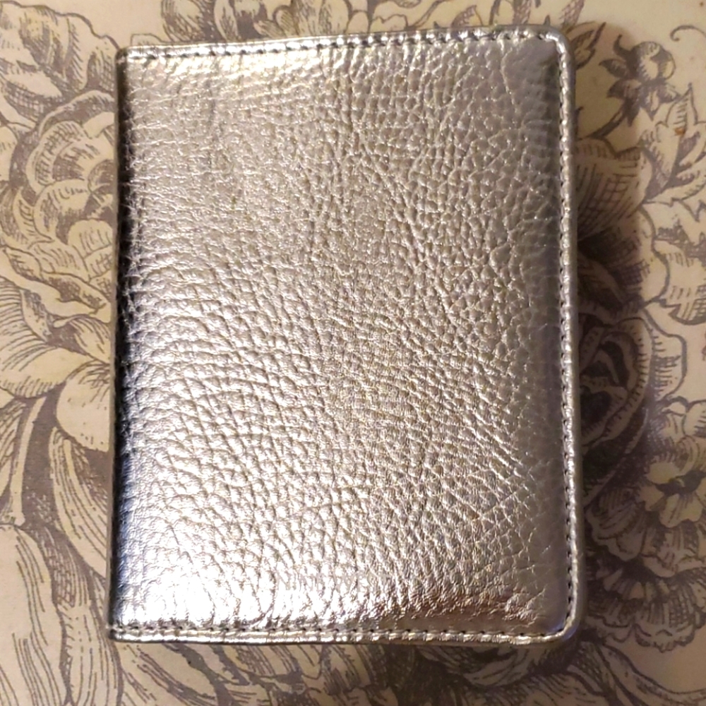 Nine West passport holder